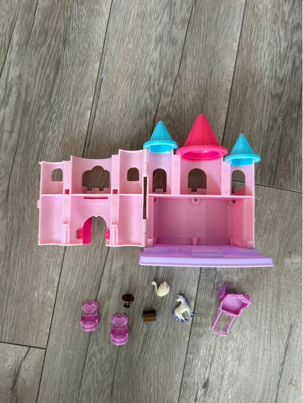 Vintage Polly Pocket Castle House Toy